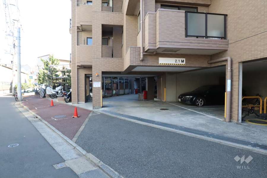 駐車場の出入り口