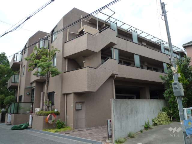甲東園ガーデンハウスの外観（北東から）