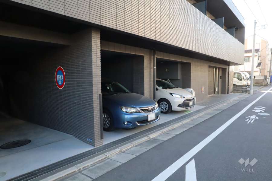 敷地内駐車場（屋内平面式）