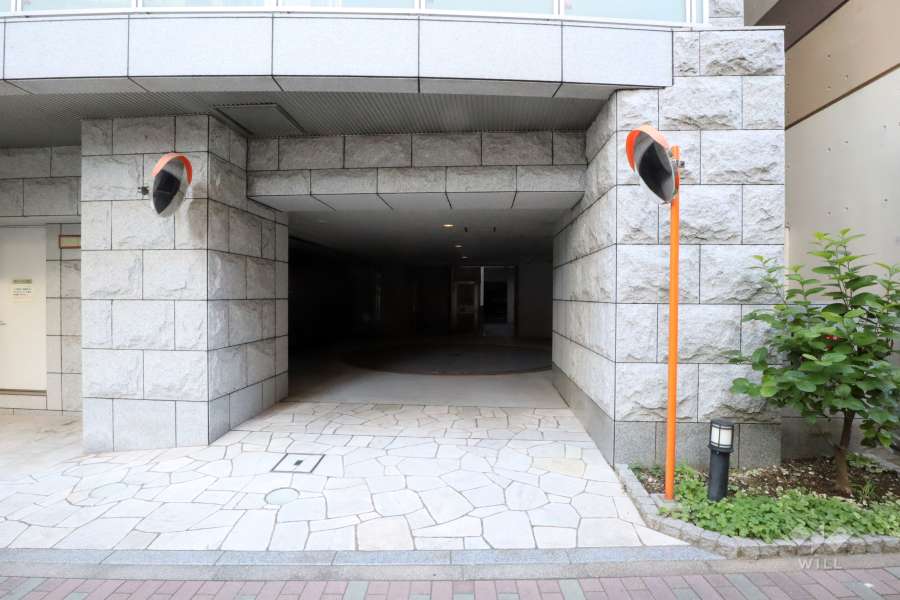 駐車場の出入り口