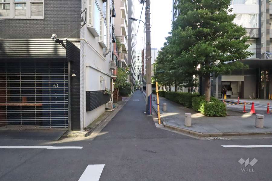 引地北西側の前面道路
