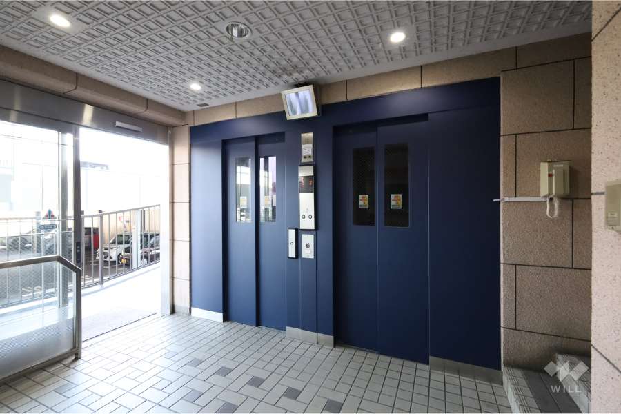 共用のエレベーター