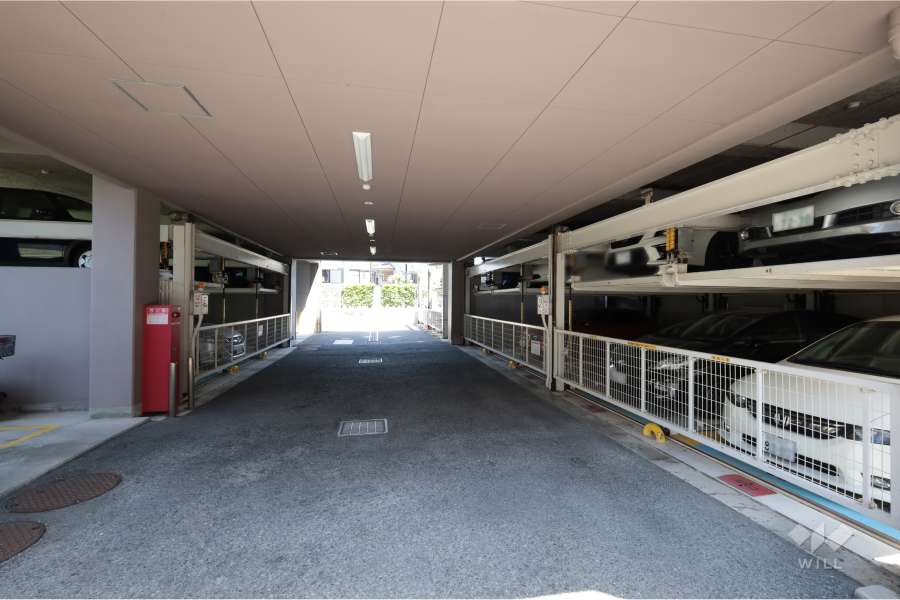 敷地内駐車場（屋内機械式）