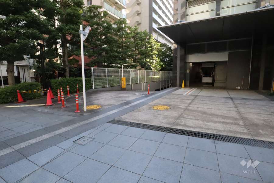 駐車場の出入り口　