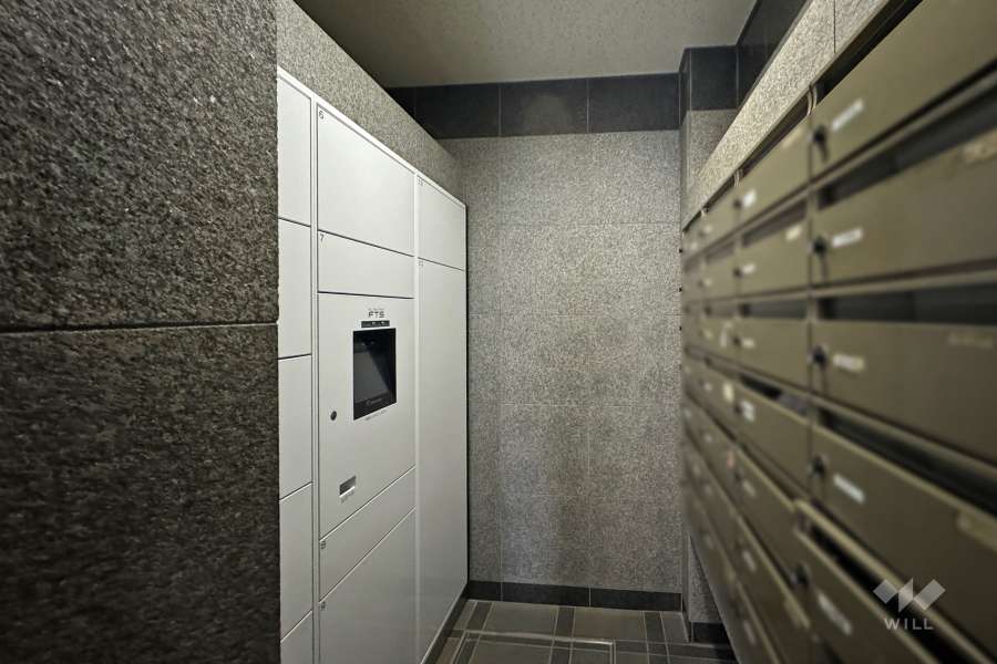 宅配ボックスと共用ポスト