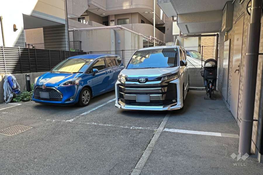 敷地内駐車場（屋外平面式）