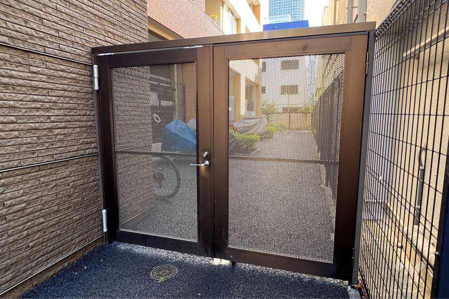 敷地部分にある駐輪場