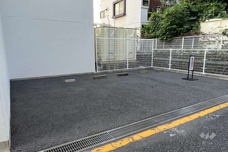 敷地内駐車場（屋外平面式）