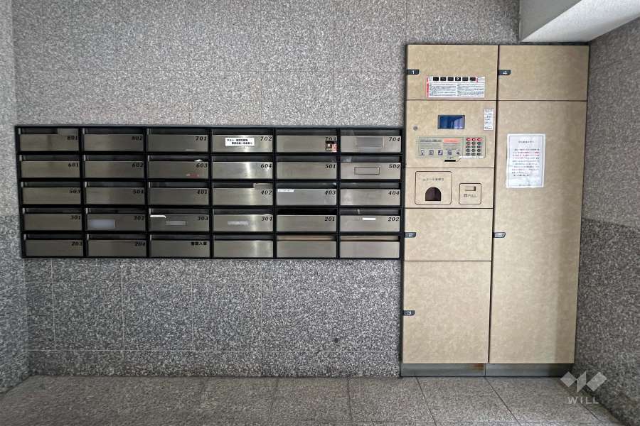 宅配ボックスと共用ポスト