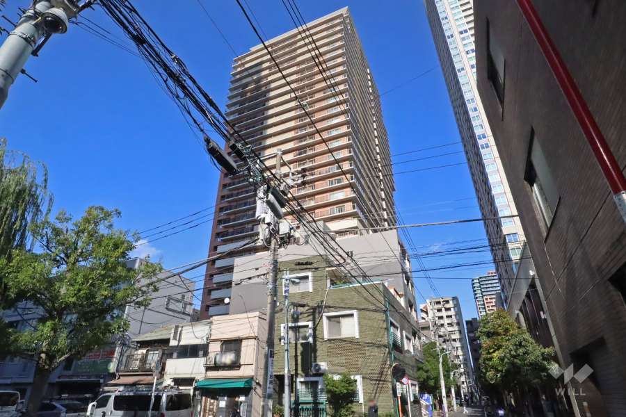 アイマークタワーの外観（南西側から）
