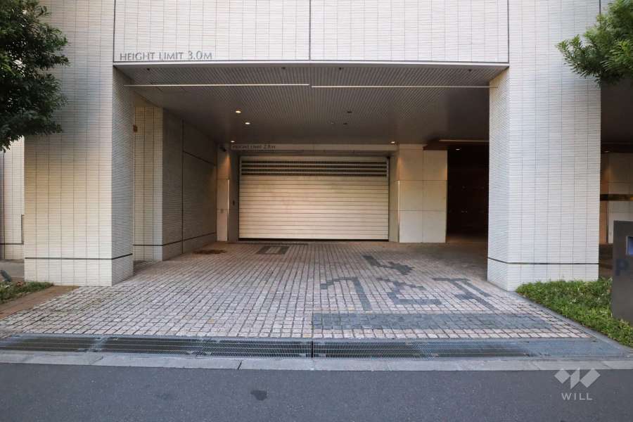 駐車場の出入り口