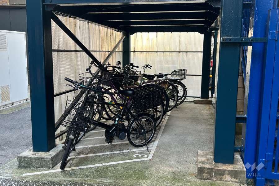 駐輪場（屋根あり）