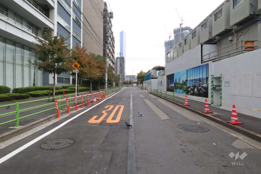 敷地南西側の前面道路　
