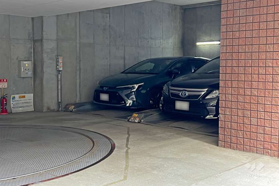 敷地内駐車場（屋内平面式）