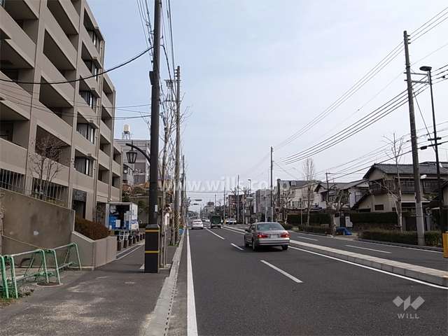 敷地の南東側は甲子園筋に面しています。