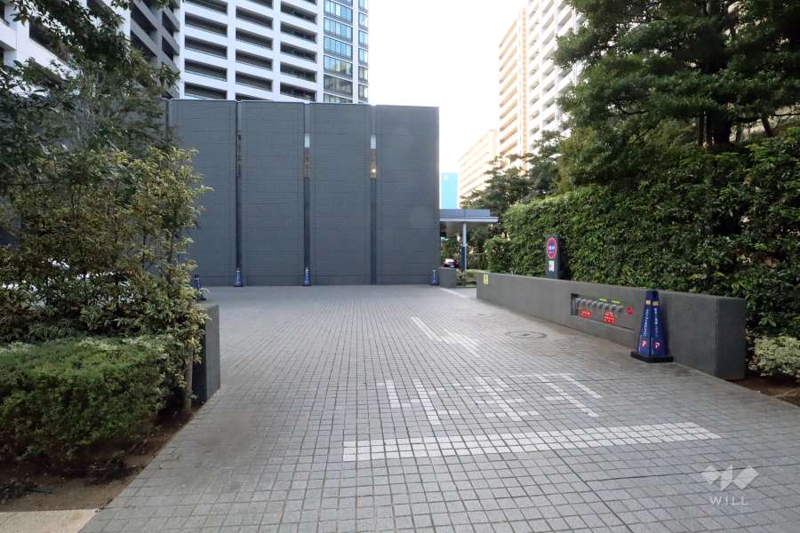 駐車場の出入り口