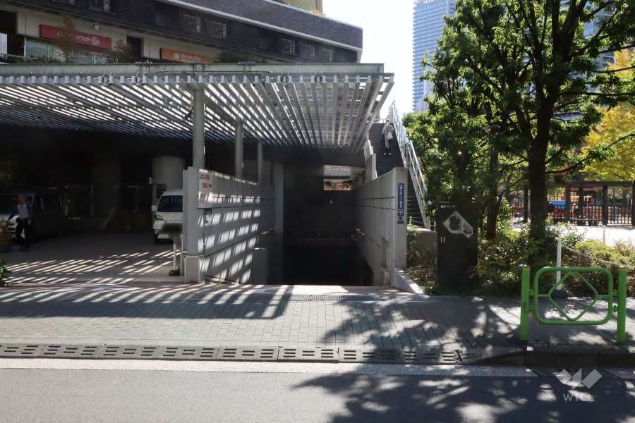 駐車場の出入り口