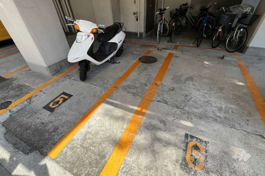 バイク置き場