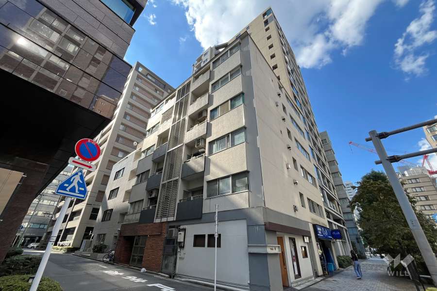 八重洲マンションの外観（東側から）