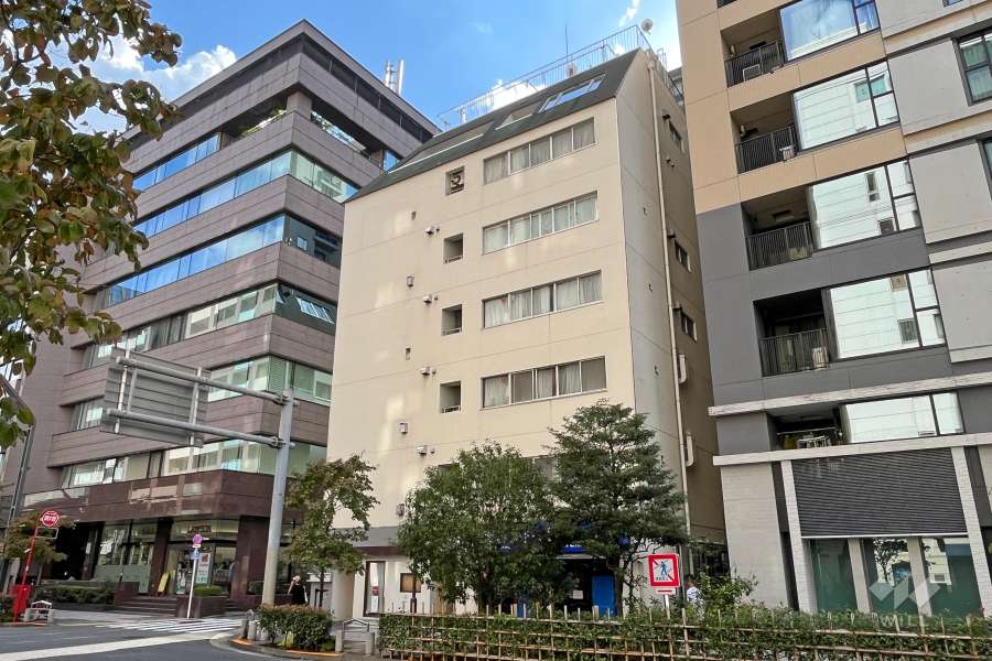 八重洲マンションの外観（北側から）