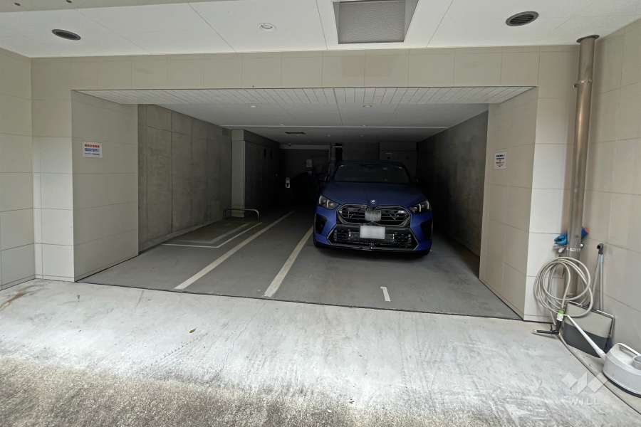 敷地内駐車場（屋内平面式）