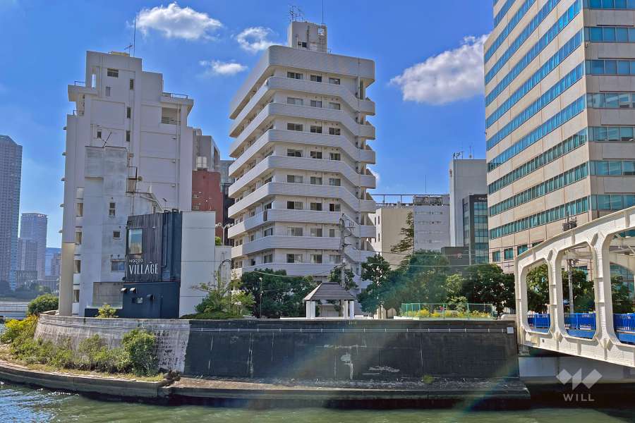 秀和新川アネックスの外観（北東側から）