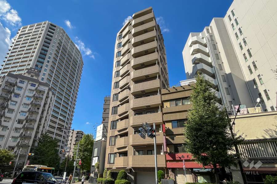 東京八重洲アムフラットの外観（南東側から）