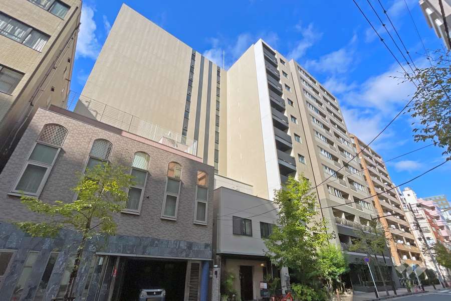 サンウッド東京茅場町パークフロントの外観（南東側から）