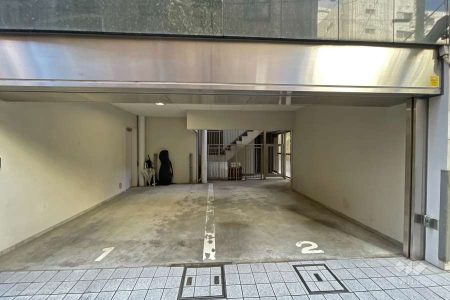 敷地内駐車場（屋内平面式）