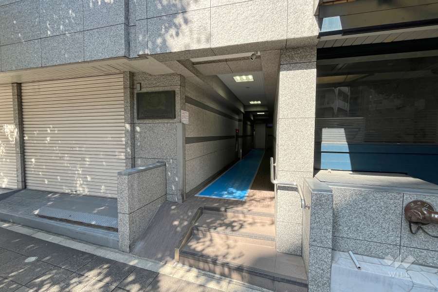 エントランスアプローチ　