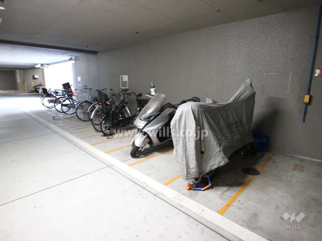 バイク置場