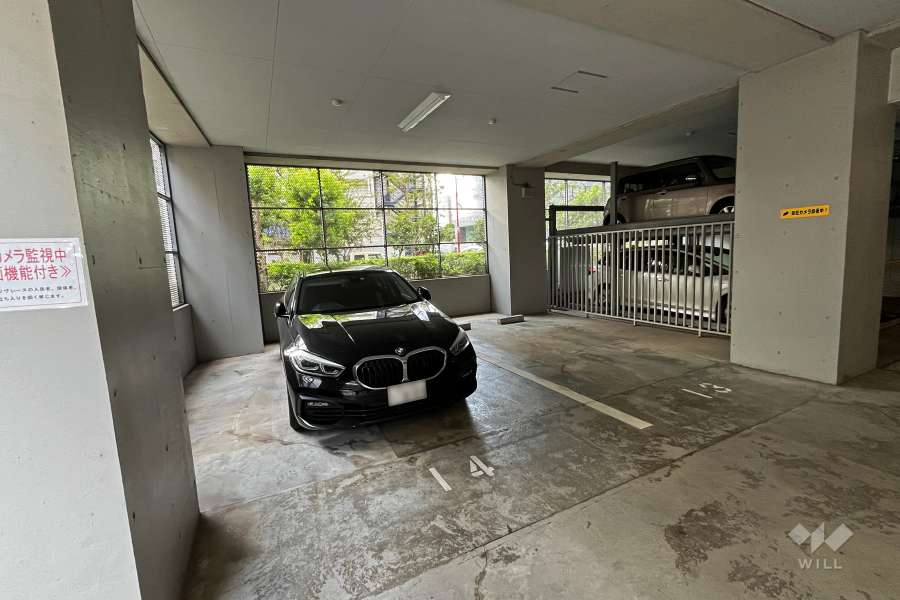 敷地内駐車場（屋内平面式）