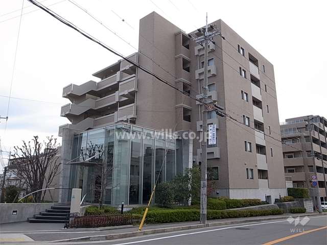 ファミールグラン苦楽園の外観（北西側から）