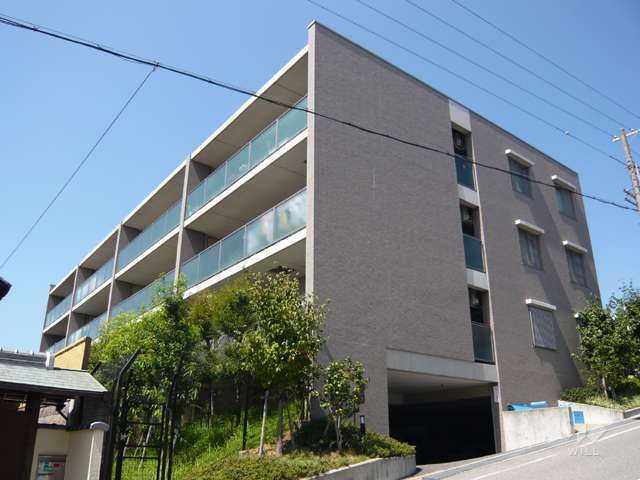 ヒルクレスト高座町の外観（南東側から）