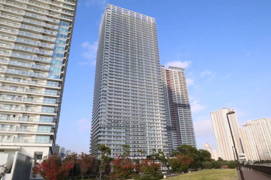 ザ・パークハウス晴海タワーズティアロレジデンスの外観(南側から)