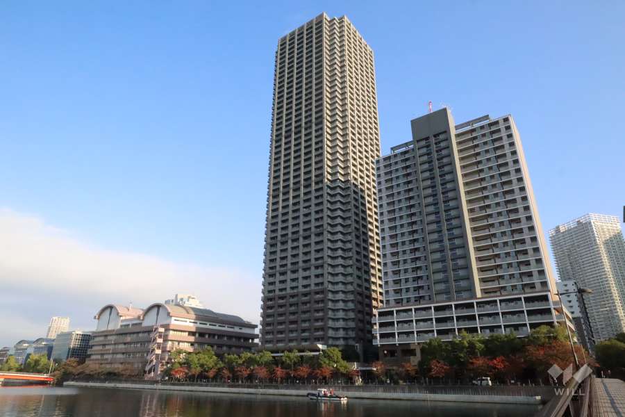 晴海アイランドトリトンスクエアビュータワー1号棟の外観(西側)から