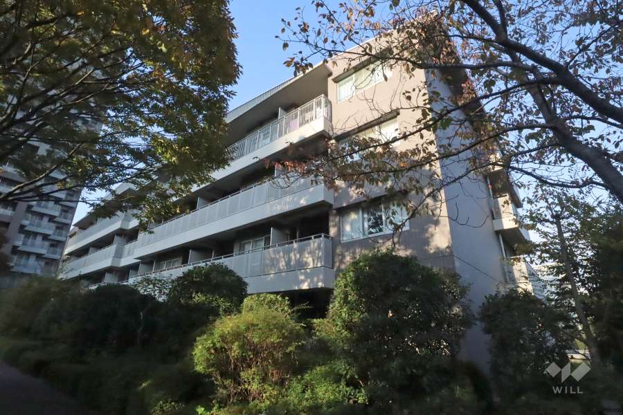 晴海アイランドトリトンスクエアビュータワー2号棟の外観(南側から)
