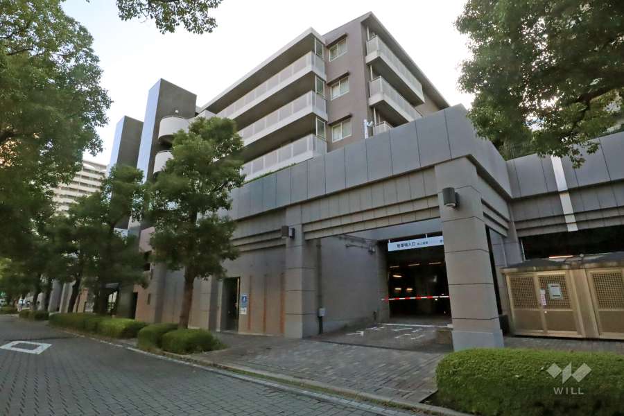 晴海アイランドトリトンスクエアビュータワー2号棟の外観(北側から)