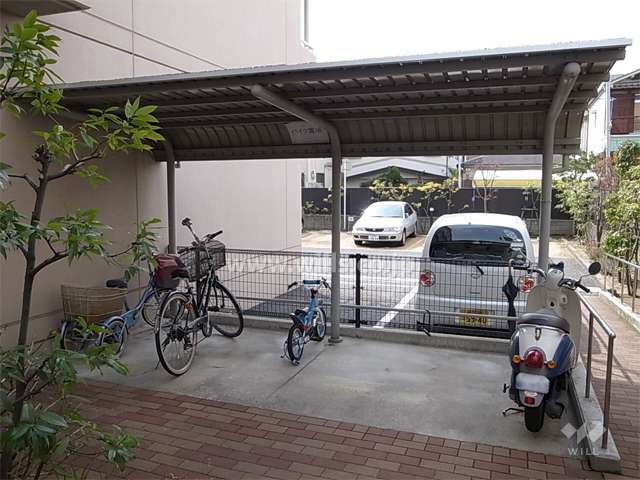 バイク置き場