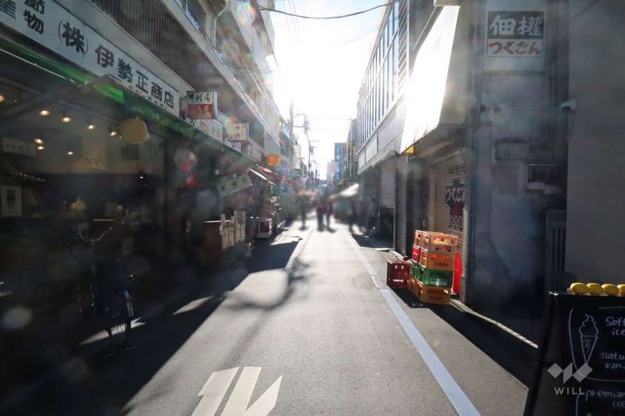 敷地北西側の前面道路