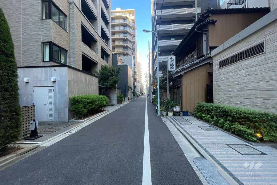 敷地南東側の前面道路