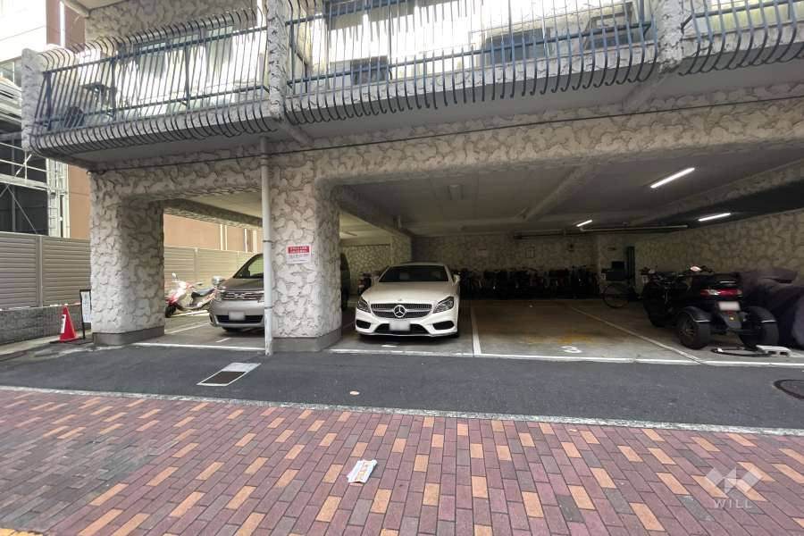 敷地内駐車場（屋内平面式）