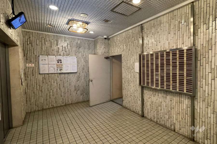 エントランスホール