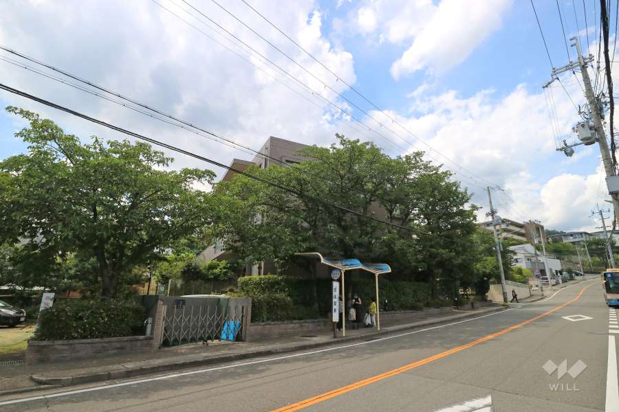 苦楽園一番町パークハウスの外観（南東側から）