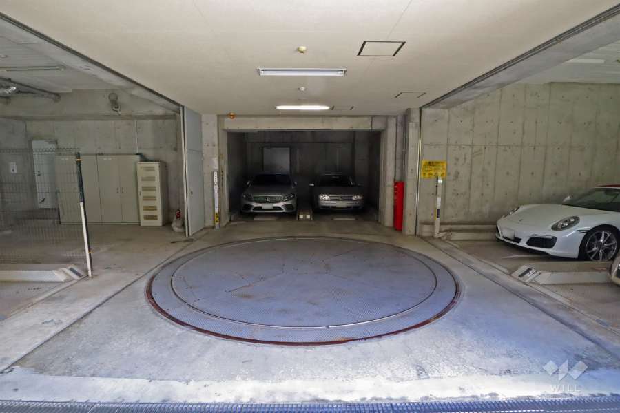 敷地内駐車場（屋内機械式）