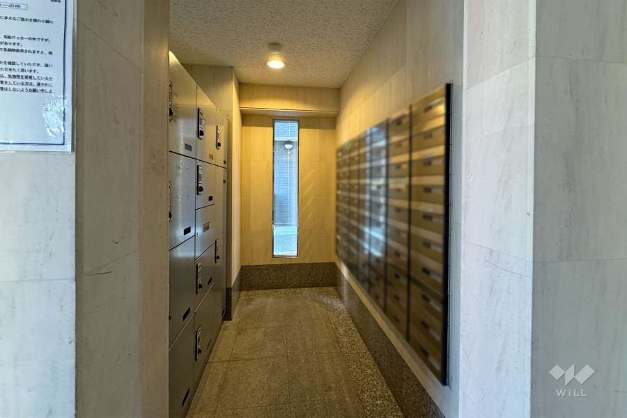 宅配ボックスと共用ポスト　