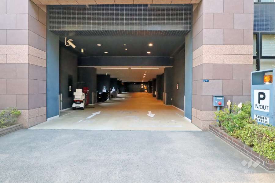 敷地内駐車場（屋内平面式）