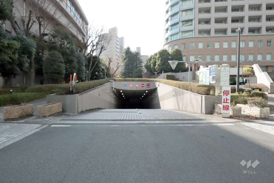 駐車場の出入り口