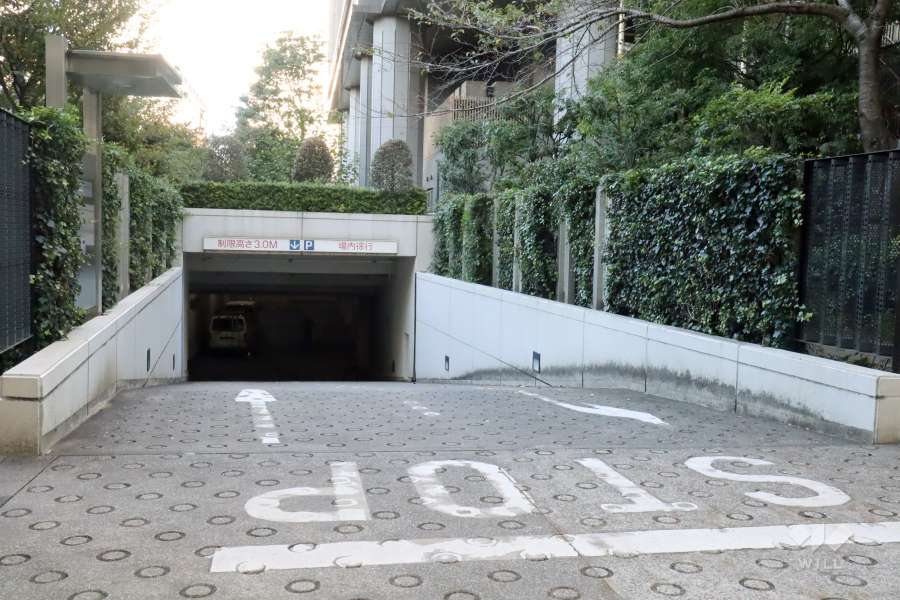 駐車場の出入り口