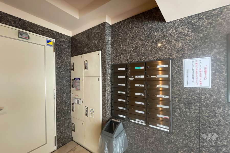 宅配ボックスと共用ポスト